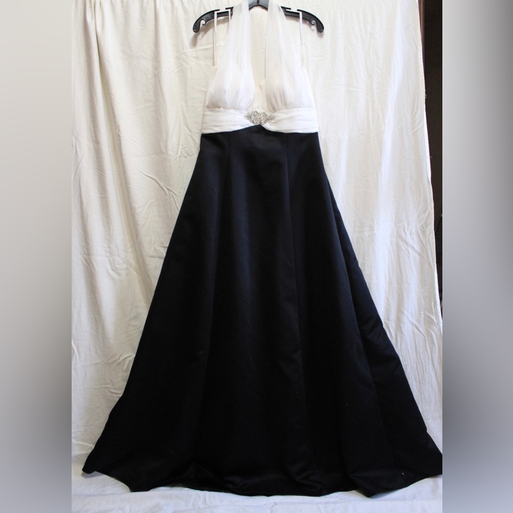 Flowing black and white prom dress